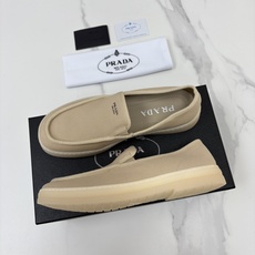 💋💍P家新品 PRAD* 普拉-达 男士帆布乐福鞋 意式优雅,一步到位 这双乐福鞋是标志性的优 💋💍P家新品 PRAD* 普拉-达 男士帆布乐福鞋 意式优雅,一步到位 这双乐福鞋是标志性的优
