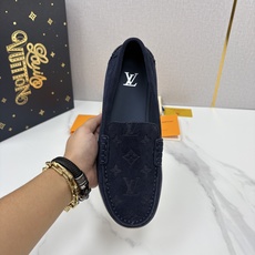💋💍L 家新品 LOU*S VUITTO* 新品男士休闲乐福鞋 甄选进口开边珠牛皮/反绒牛皮制 💋💍L 家新品 LOU*S VUITTO* 新品男士休闲乐福鞋 甄选进口开边珠牛皮/反绒牛皮制