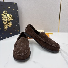 💋💍L 家新品 LOU*S VUITTO* 新品男士休闲乐福鞋 甄选进口开边珠牛皮/反绒牛皮制 💋💍L 家新品 LOU*S VUITTO* 新品男士休闲乐福鞋 甄选进口开边珠牛皮/反绒牛皮制