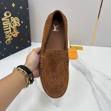 💋💍L 家新品 LOU*S VUITTO* 新品男士休闲乐福鞋 甄选进口开边珠牛皮/反绒牛皮制 💋💍L 家新品 LOU*S VUITTO* 新品男士休闲乐福鞋 甄选进口开边珠牛皮/反绒牛皮制