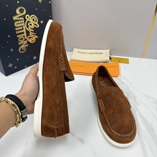 💋💍L 家新品 LOU*S VUITTO* 新品男士休闲乐福鞋 甄选进口开边珠牛皮/反绒牛皮制 💋💍L 家新品 LOU*S VUITTO* 新品男士休闲乐福鞋 甄选进口开边珠牛皮/反绒牛皮制