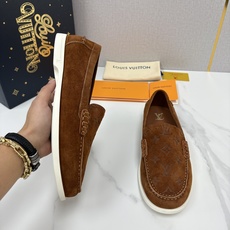 💋💍L 家新品 LOU*S VUITTO* 新品男士休闲乐福鞋 甄选进口开边珠牛皮/反绒牛皮制 💋💍L 家新品 LOU*S VUITTO* 新品男士休闲乐福鞋 甄选进口开边珠牛皮/反绒牛皮制