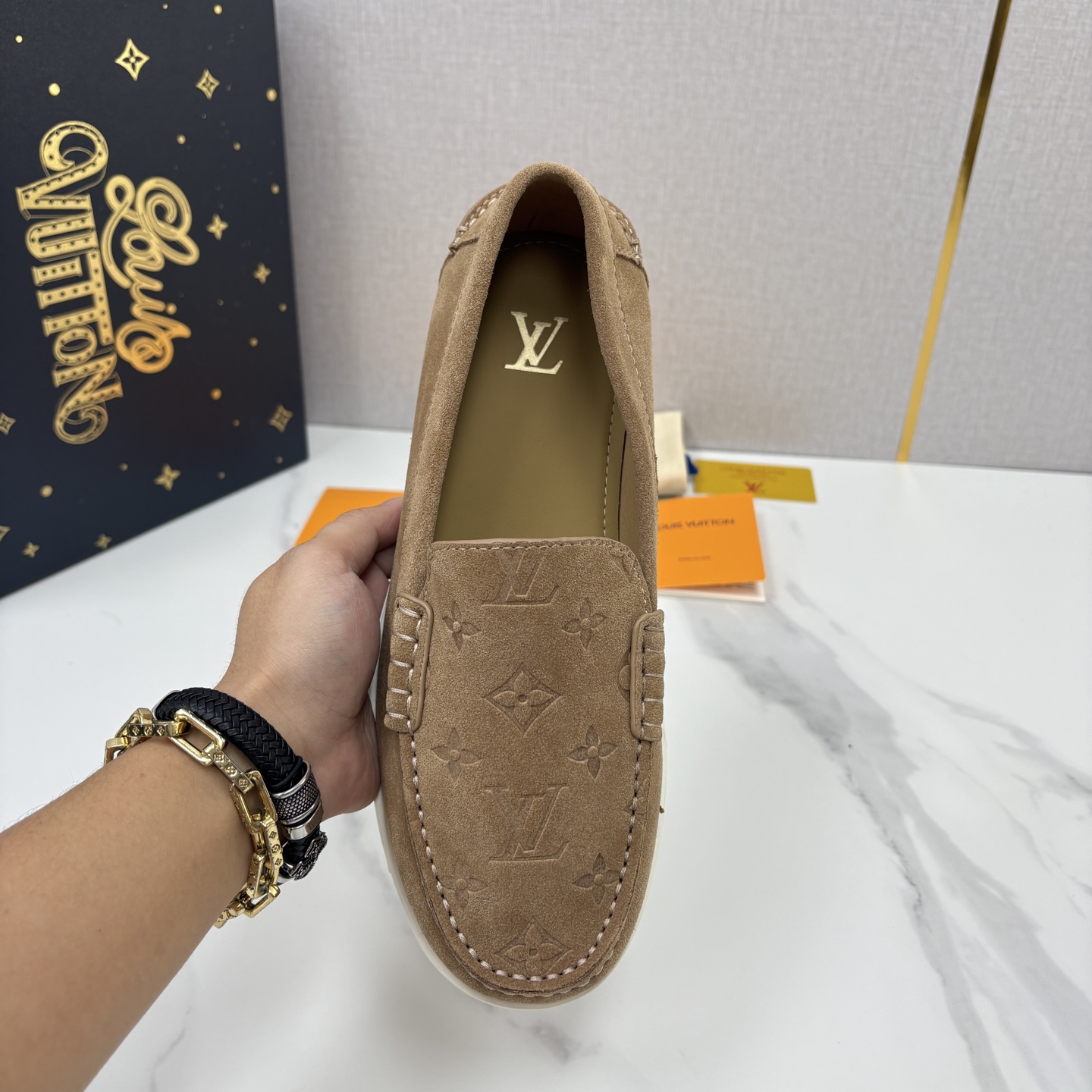 💋💍L 家新品 LOU*S  VUITTO*  新品男士休闲乐福鞋    甄选进口开边珠牛皮/反绒牛皮制