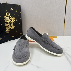 💋💍L 家新品 LOU*S VUITTO* 新品男士休闲乐福鞋 甄选进口开边珠牛皮/反绒牛皮制 💋💍L 家新品 LOU*S VUITTO* 新品男士休闲乐福鞋 甄选进口开边珠牛皮/反绒牛皮制