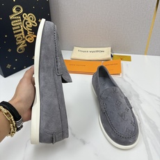 💋💍L 家新品 LOU*S VUITTO* 新品男士休闲乐福鞋 甄选进口开边珠牛皮/反绒牛皮制 💋💍L 家新品 LOU*S VUITTO* 新品男士休闲乐福鞋 甄选进口开边珠牛皮/反绒牛皮制