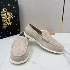 💋💍L 家新品 LOU*S VUITTO* 新品男士休闲乐福鞋 甄选进口开边珠牛皮/反绒牛皮制 💋💍L 家新品 LOU*S VUITTO* 新品男士休闲乐福鞋 甄选进口开边珠牛皮/反绒牛皮制