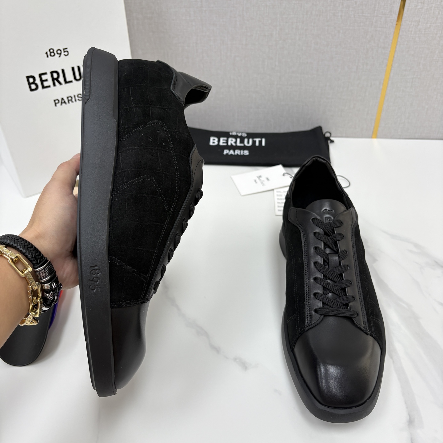 💋💍Berlut* 布鲁提 新款刀锋造型板鞋来袭 新品Stellar 拼接鳄鱼纹🐊休闲运动鞋 官方 15,30 💋💍Berlut* 布鲁提 新款刀锋造型板鞋来袭 新品Stellar 拼接鳄鱼纹🐊休闲运动鞋 官方 15,30
