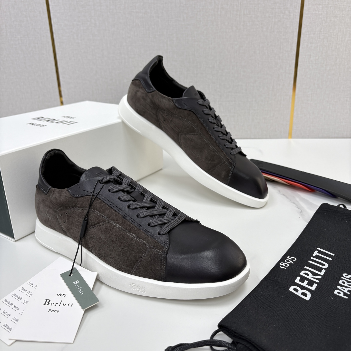 💋💍Berlut* 布鲁提 新款刀锋造型板鞋来袭 新品Stellar 拼接鳄鱼纹🐊休闲运动鞋 官方 15,30 💋💍Berlut* 布鲁提 新款刀锋造型板鞋来袭 新品Stellar 拼接鳄鱼纹🐊休闲运动鞋 官方 15,30