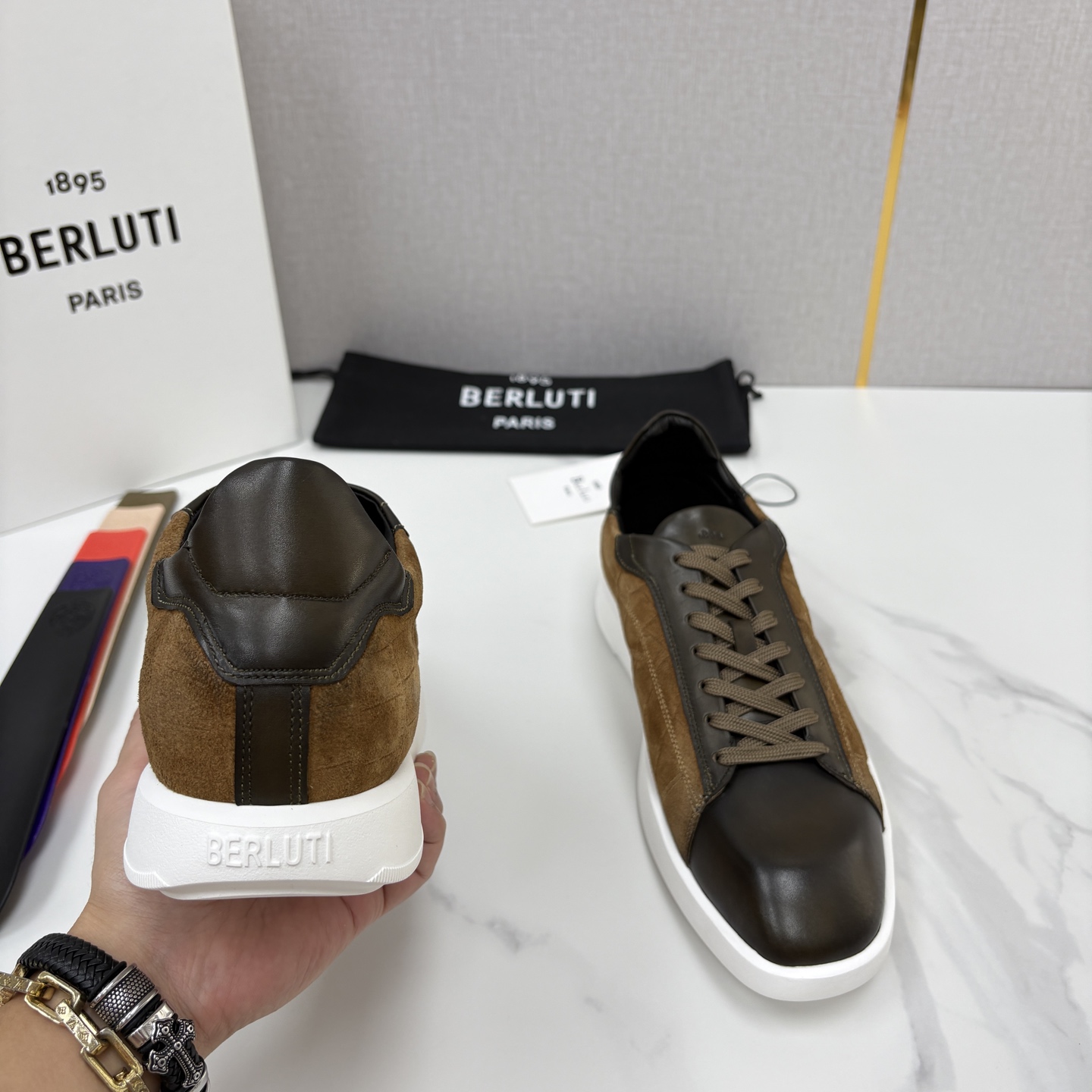 💋💍Berlut* 布鲁提 新款刀锋造型板鞋来袭 新品Stellar 拼接鳄鱼纹🐊休闲运动鞋 官方 15,30 💋💍Berlut* 布鲁提 新款刀锋造型板鞋来袭 新品Stellar 拼接鳄鱼纹🐊休闲运动鞋 官方 15,30