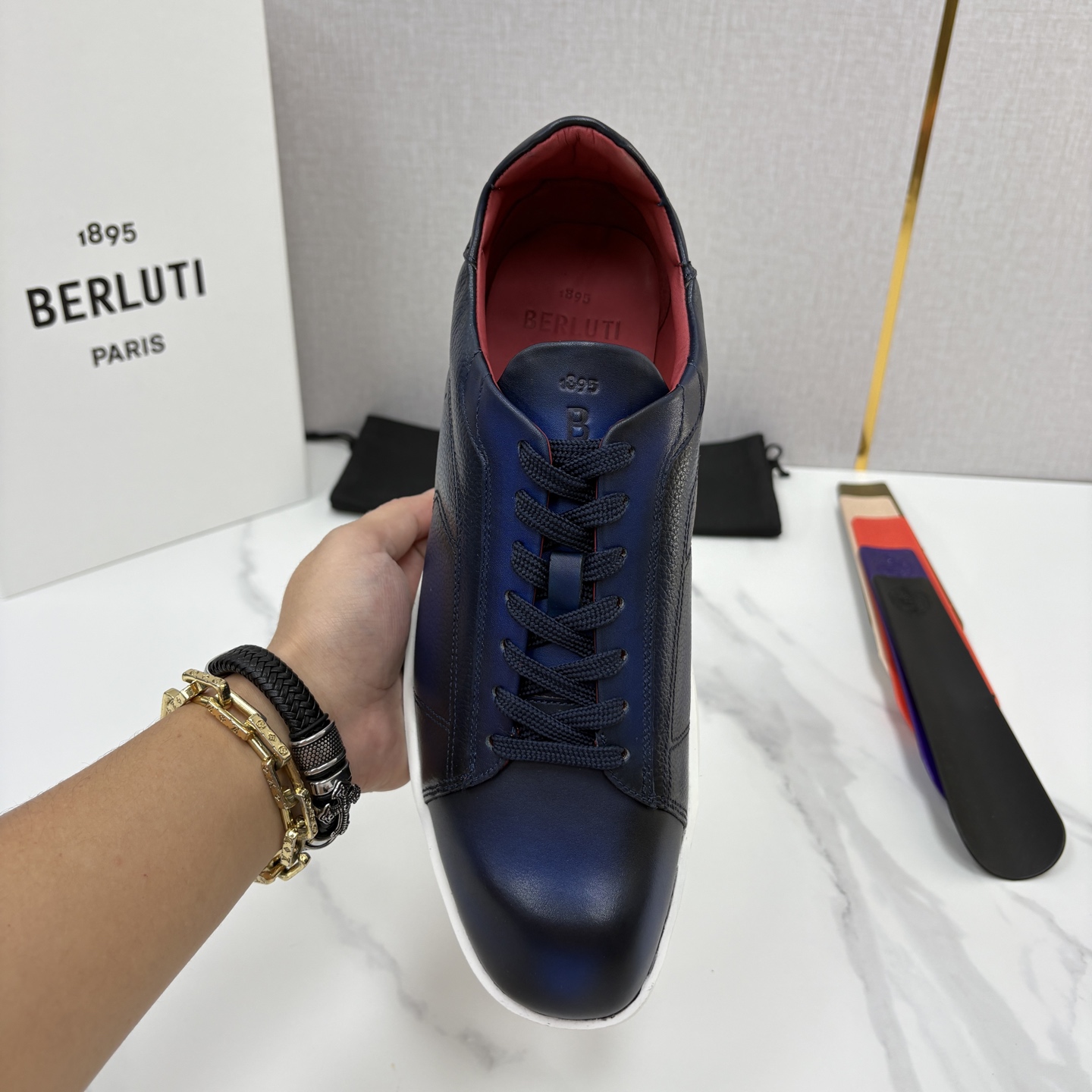 💋💍Berlut* 布鲁提 新款刀锋造型板鞋来袭 新品Stellar Scritto刺青手绘图纹休闲运动鞋 官 💋💍Berlut* 布鲁提 新款刀锋造型板鞋来袭 新品Stellar Scritto刺青手绘图纹休闲运动鞋 官