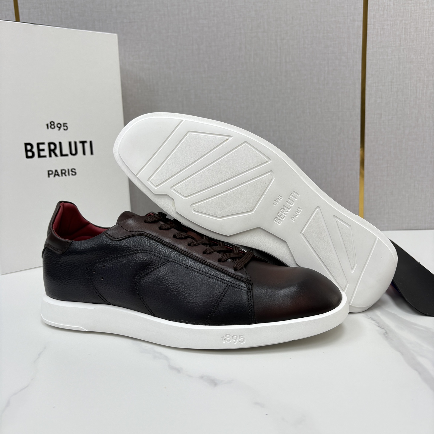 💋💍Berlut* 布鲁提 新款刀锋造型板鞋来袭 新品Stellar Scritto刺青手绘图纹休闲运动鞋 官 💋💍Berlut* 布鲁提 新款刀锋造型板鞋来袭 新品Stellar Scritto刺青手绘图纹休闲运动鞋 官