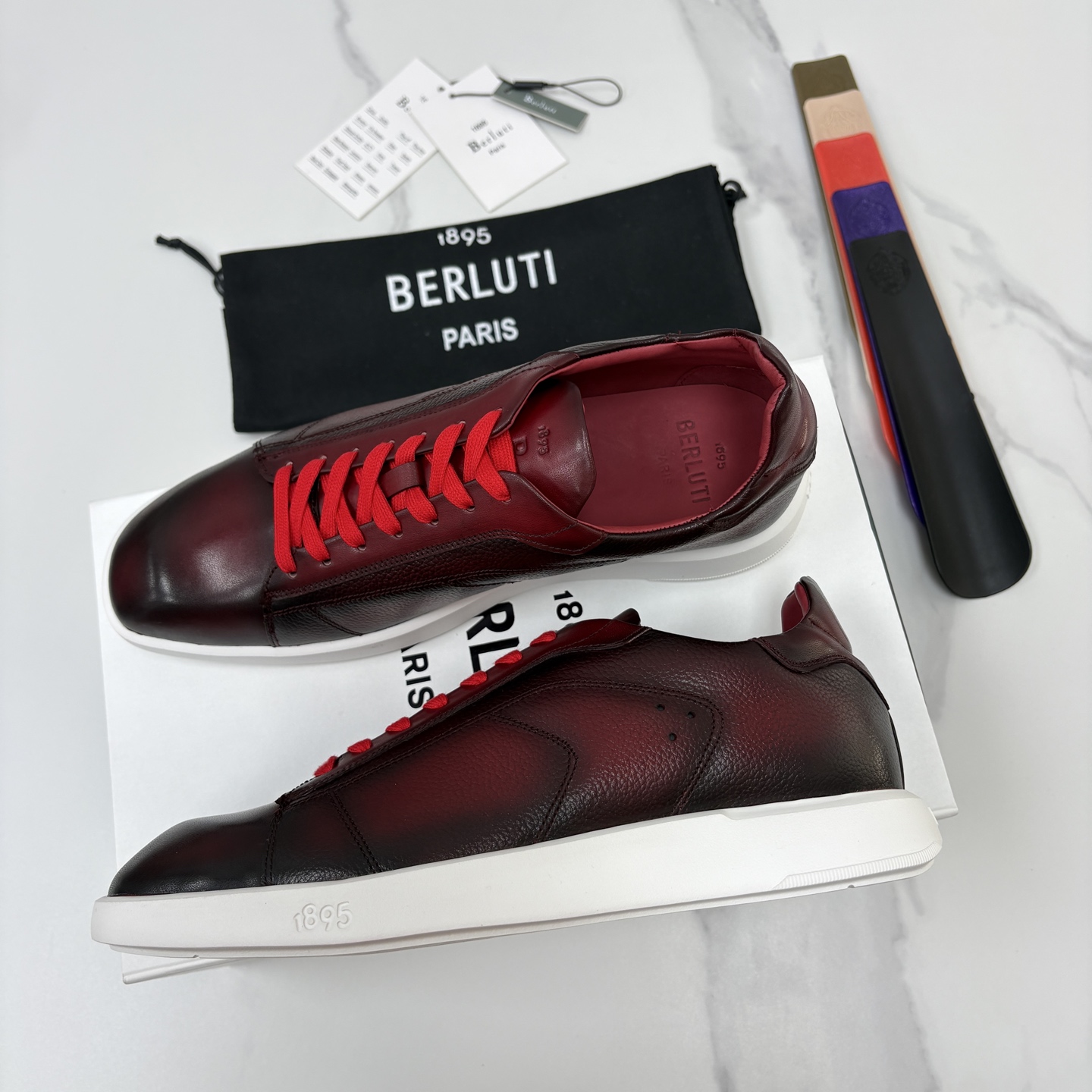 💋💍Berlut* 布鲁提 新款刀锋造型板鞋来袭 新品Stellar Scritto刺青手绘图纹休闲运动鞋 官 💋💍Berlut* 布鲁提 新款刀锋造型板鞋来袭 新品Stellar Scritto刺青手绘图纹休闲运动鞋 官