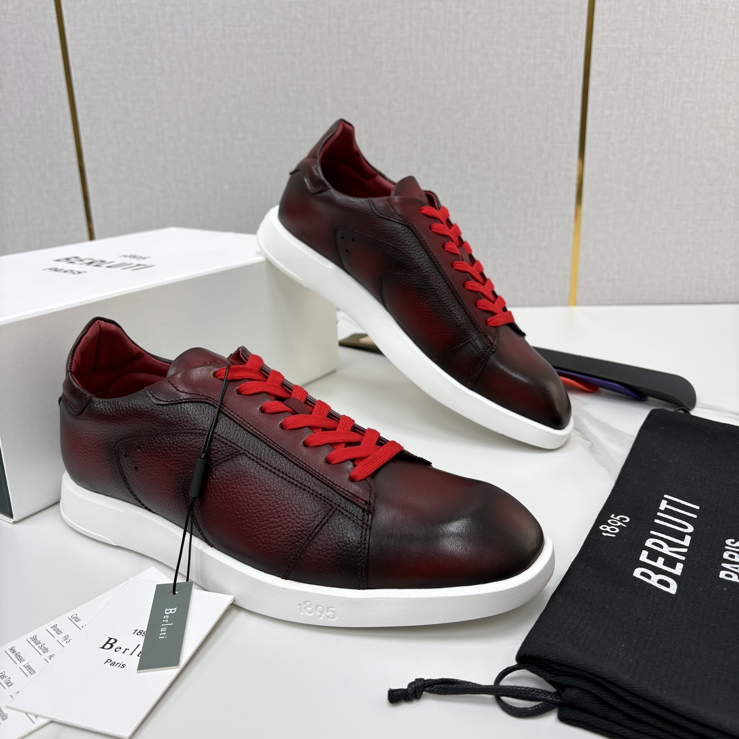 💋💍Berlut* 布鲁提 新款刀锋造型板鞋来袭 新品Stellar Scritto刺青手绘图纹休闲运动鞋 官 💋💍Berlut* 布鲁提 新款刀锋造型板鞋来袭 新品Stellar Scritto刺青手绘图纹休闲运动鞋 官
