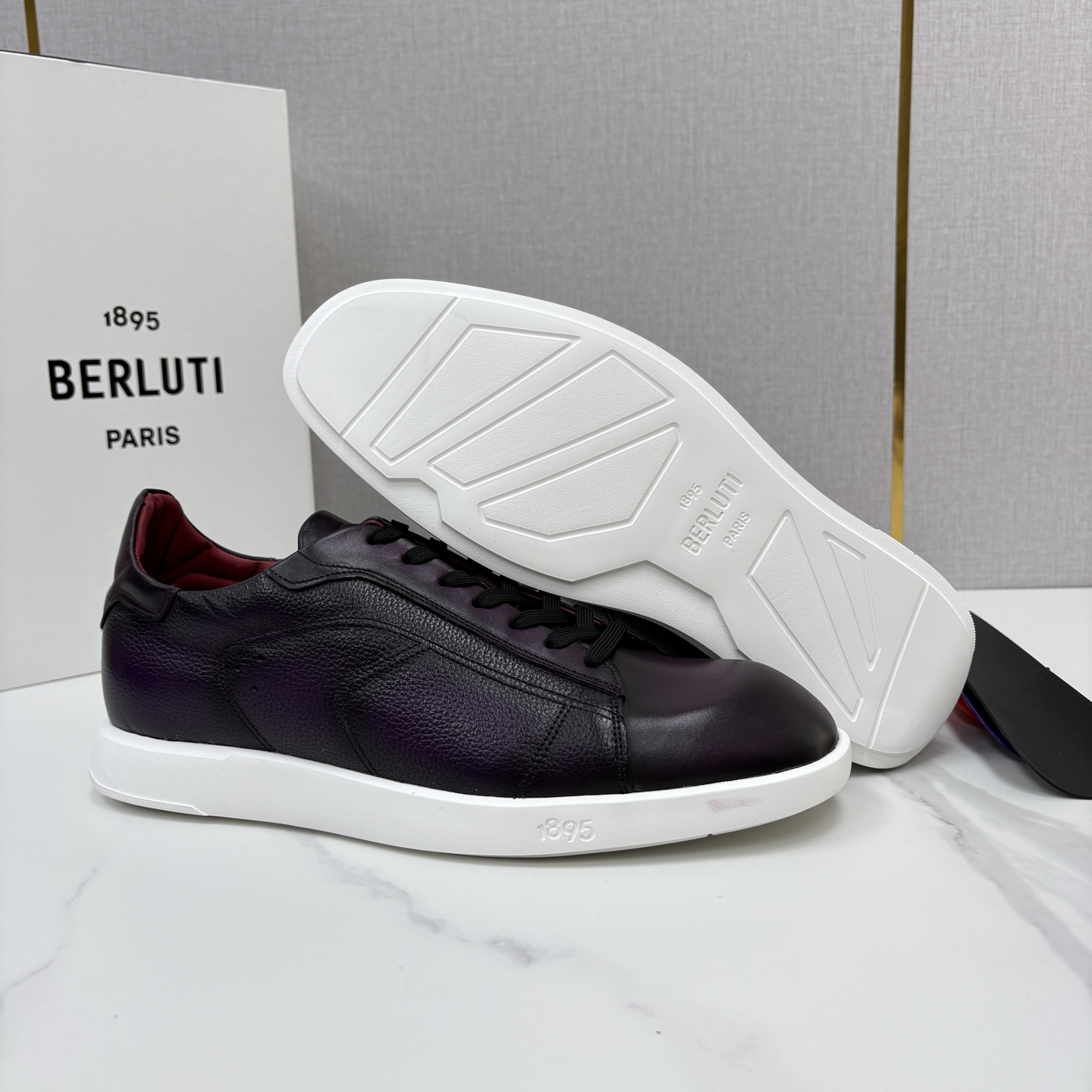 💋💍Berlut* 布鲁提 新款刀锋造型板鞋来袭 新品Stellar Scritto刺青手绘图纹休闲运动鞋 官 💋💍Berlut* 布鲁提 新款刀锋造型板鞋来袭 新品Stellar Scritto刺青手绘图纹休闲运动鞋 官