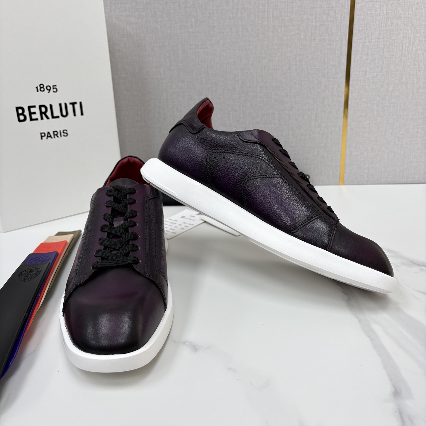 💋💍Berlut* 布鲁提 新款刀锋造型板鞋来袭 新品Stellar Scritto刺青手绘图纹休闲运动鞋 官 💋💍Berlut* 布鲁提 新款刀锋造型板鞋来袭 新品Stellar Scritto刺青手绘图纹休闲运动鞋 官