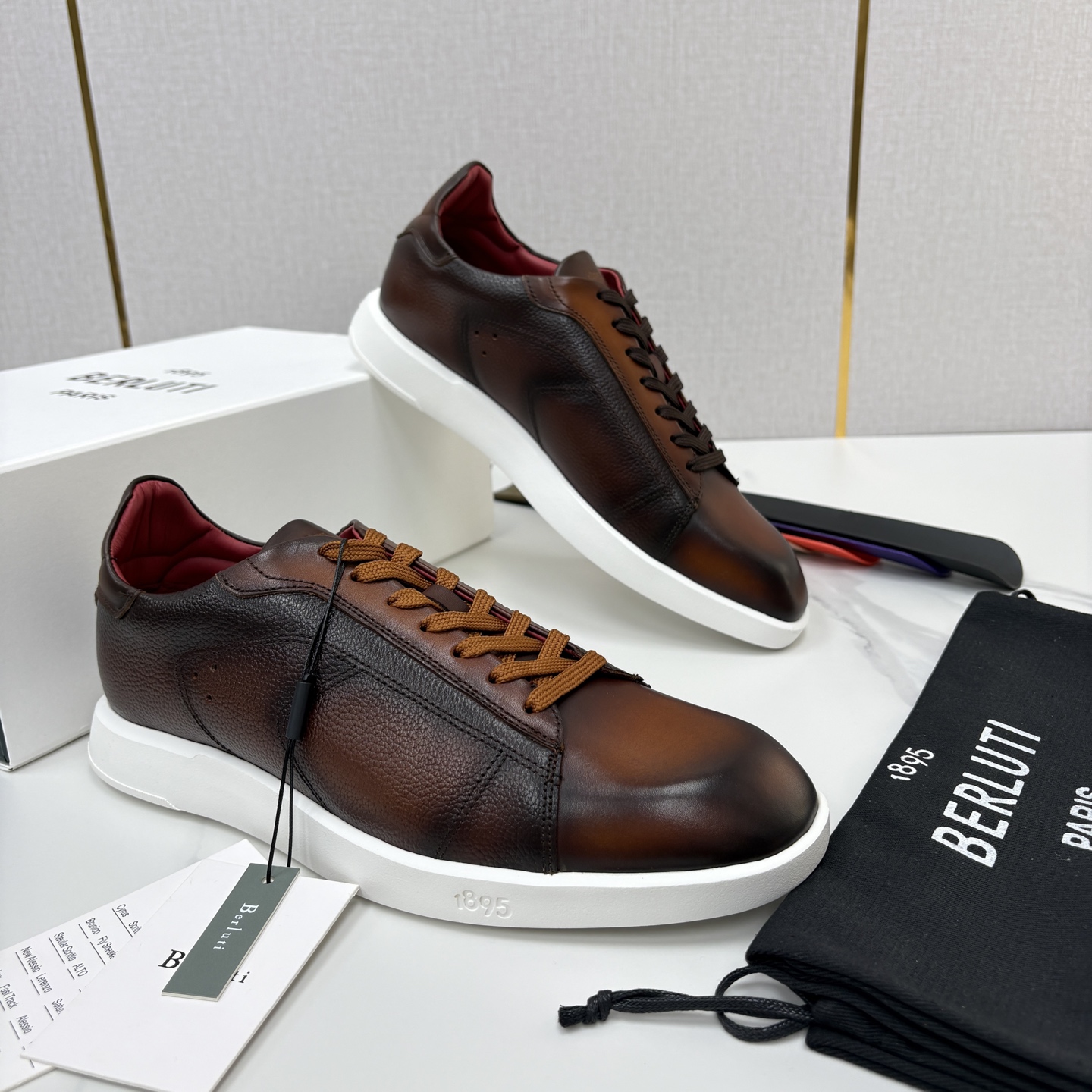 💋💍Berlut* 布鲁提 新款刀锋造型板鞋来袭 新品Stellar Scritto刺青手绘图纹休闲运动鞋 官 💋💍Berlut* 布鲁提 新款刀锋造型板鞋来袭 新品Stellar Scritto刺青手绘图纹休闲运动鞋 官