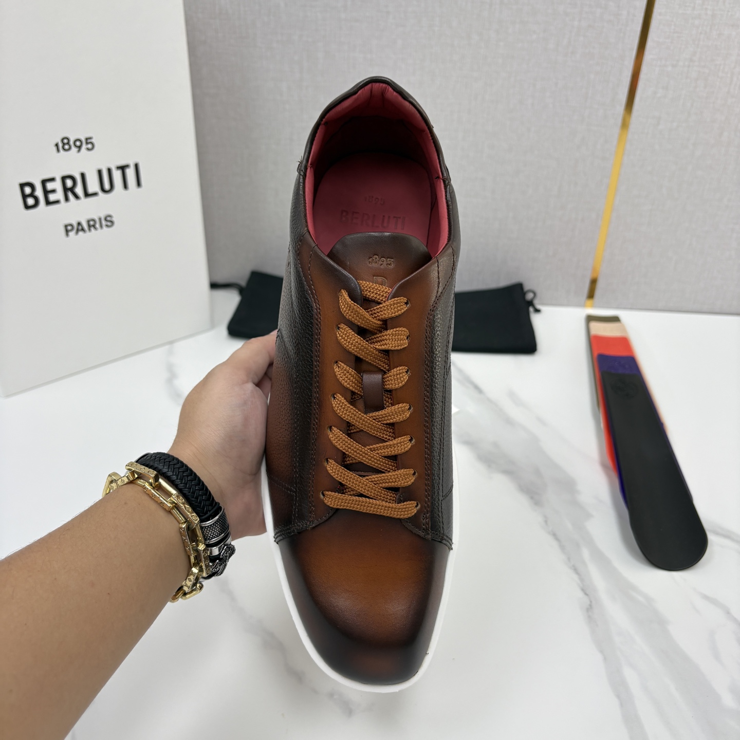 💋💍Berlut* 布鲁提 新款刀锋造型板鞋来袭 新品Stellar Scritto刺青手绘图纹休闲运动鞋 官 💋💍Berlut* 布鲁提 新款刀锋造型板鞋来袭 新品Stellar Scritto刺青手绘图纹休闲运动鞋 官