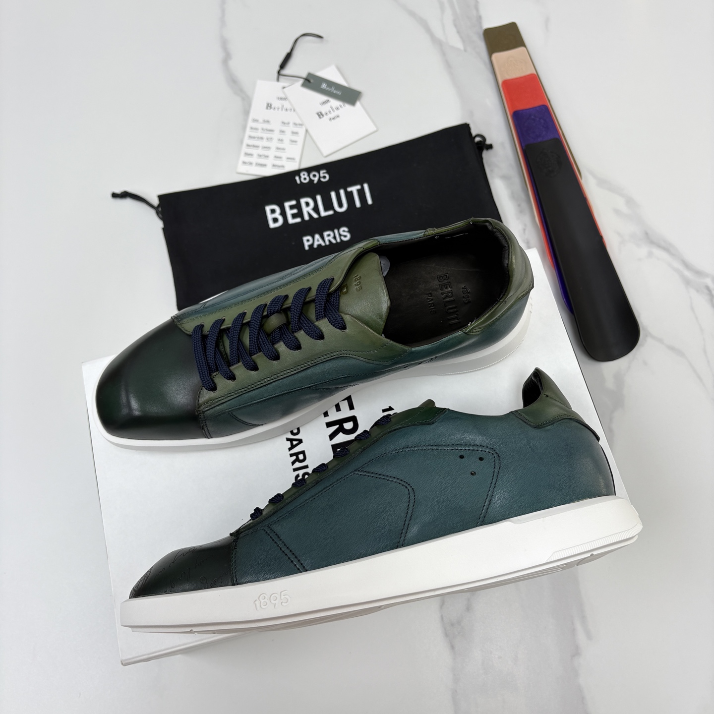 💋💍Berlut* 布鲁提 新款刀锋造型板鞋来袭 新品Stellar Scritto刺青手绘图纹休闲运动鞋 官 💋💍Berlut* 布鲁提 新款刀锋造型板鞋来袭 新品Stellar Scritto刺青手绘图纹休闲运动鞋 官