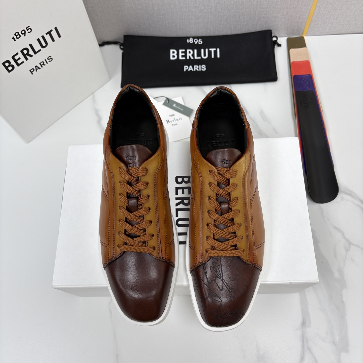 💋💍Berlut* 布鲁提  新款刀锋造型板鞋来袭   新品Stellar Scritto刺青手绘图纹休闲运动鞋   官
