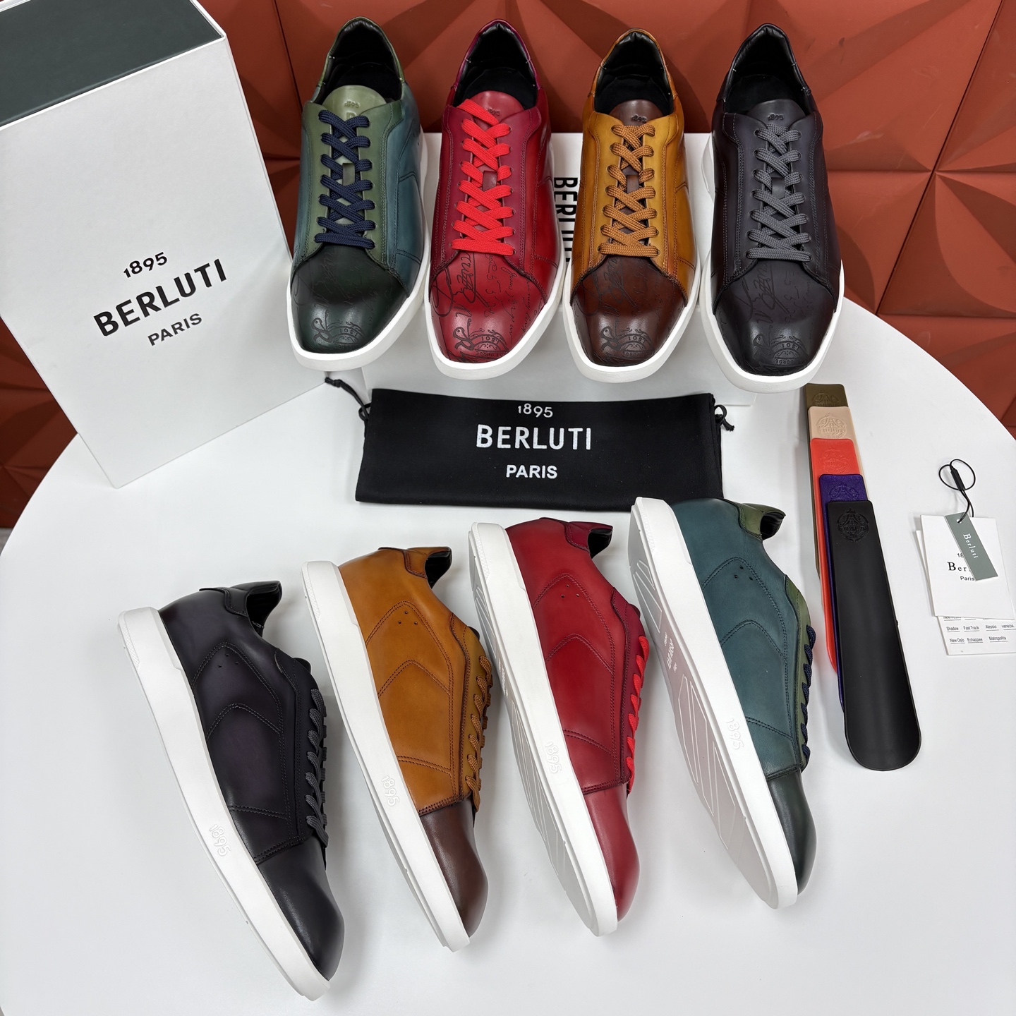 💋💍Berlut* 布鲁提 新款刀锋造型板鞋来袭 新品Stellar Scritto刺青手绘图纹休闲运动鞋 官 💋💍Berlut* 布鲁提 新款刀锋造型板鞋来袭 新品Stellar Scritto刺青手绘图纹休闲运动鞋 官