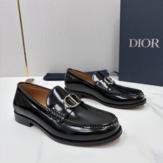 💋💍 CD家新品 迪-奥 Dio* Granville乐福鞋皮鞋 黑色光滑牛皮鞋 官方 8,400 这款乐 💋💍 CD家新品 迪-奥 Dio* Granville乐福鞋皮鞋 黑色光滑牛皮鞋 官方 8,400 这款乐