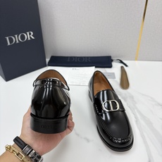 💋💍 CD家新品 迪-奥 Dio* Granville乐福鞋皮鞋 黑色光滑牛皮鞋 官方 8,400 这款乐 💋💍 CD家新品 迪-奥 Dio* Granville乐福鞋皮鞋 黑色光滑牛皮鞋 官方 8,400 这款乐