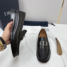 💋💍 CD家新品 迪-奥 Dio* Granville乐福鞋皮鞋 黑色光滑牛皮鞋 官方 8,400 这款乐 💋💍 CD家新品 迪-奥 Dio* Granville乐福鞋皮鞋 黑色光滑牛皮鞋 官方 8,400 这款乐