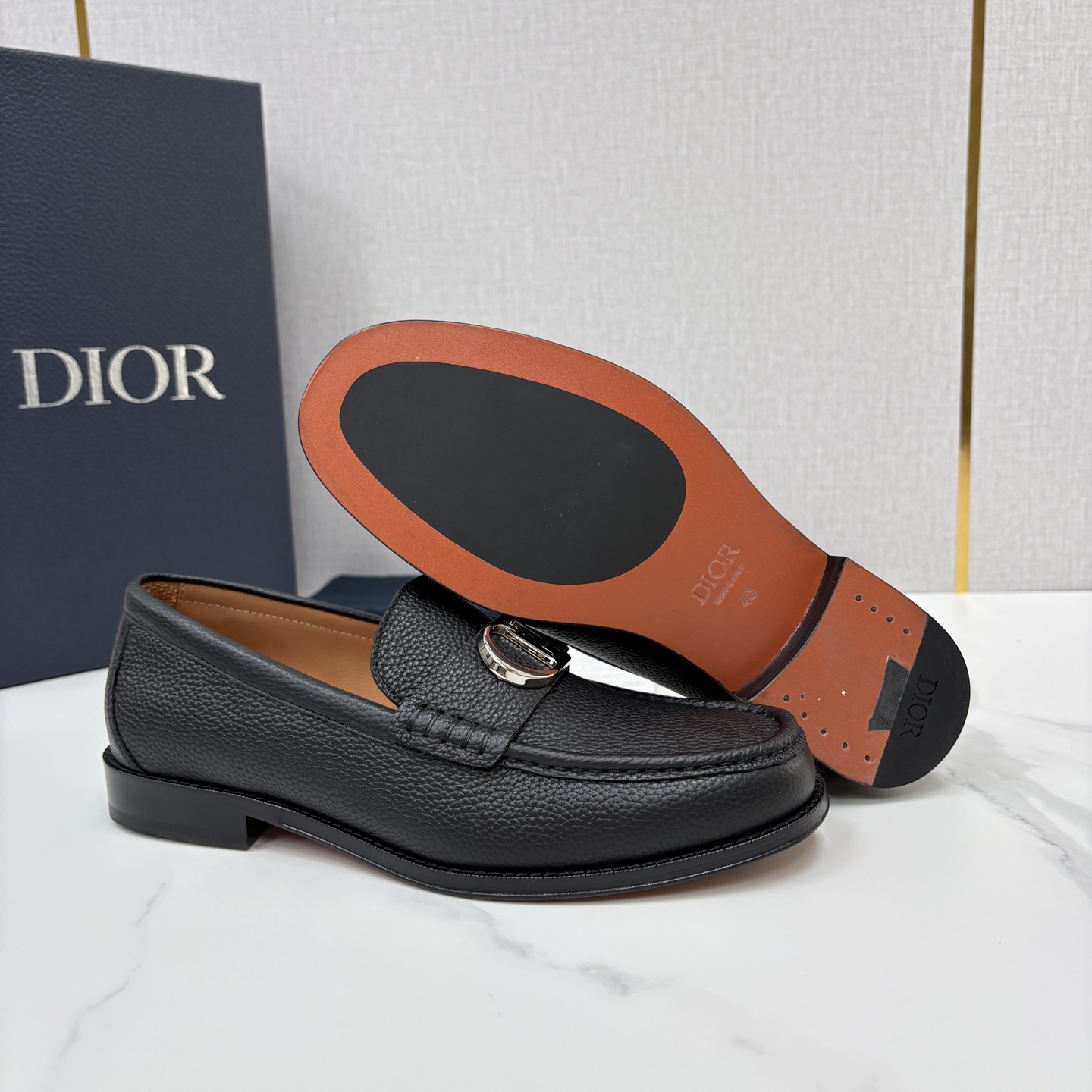 💋💍 CD家新品 迪-奥 Dio* Granville乐福鞋皮鞋 黑色光滑牛皮鞋 官方 8,400 这款乐 💋💍 CD家新品 迪-奥 Dio* Granville乐福鞋皮鞋 黑色光滑牛皮鞋 官方 8,400 这款乐