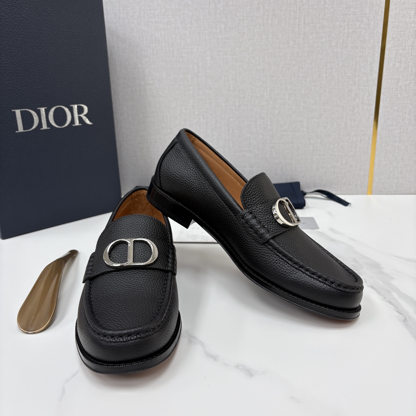 💋💍 CD家新品 迪-奥 Dio* Granville乐福鞋皮鞋 黑色光滑牛皮鞋 官方 8,400 这款乐 💋💍 CD家新品 迪-奥 Dio* Granville乐福鞋皮鞋 黑色光滑牛皮鞋 官方 8,400 这款乐