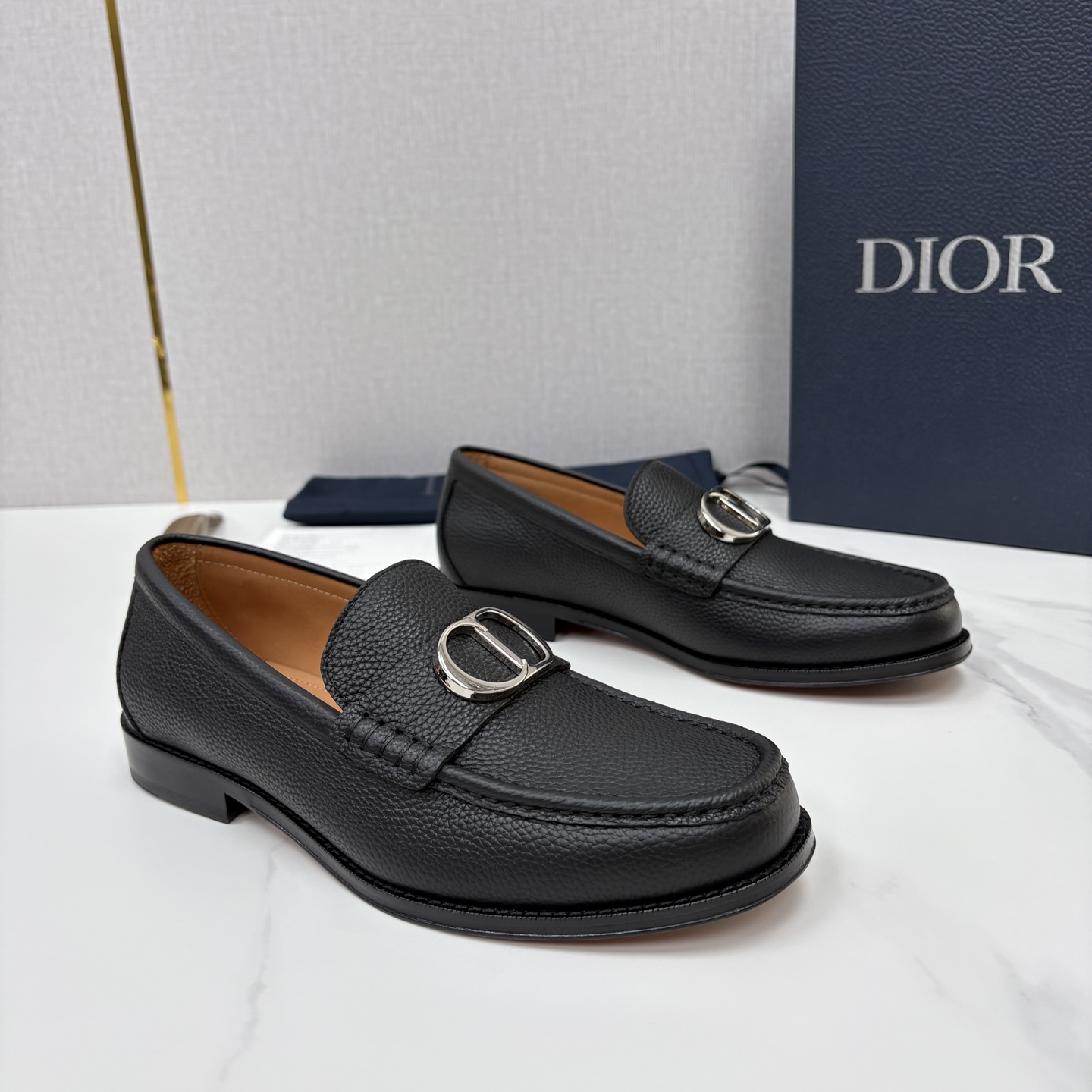 💋💍 CD家新品 迪-奥 Dio* Granville乐福鞋皮鞋 黑色光滑牛皮鞋 官方 8,400 这款乐 💋💍 CD家新品 迪-奥 Dio* Granville乐福鞋皮鞋 黑色光滑牛皮鞋 官方 8,400 这款乐