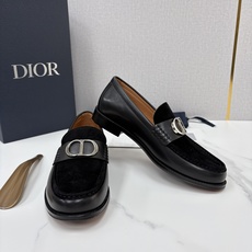 💋💍 CD家新品 迪-奥 Dio* Granville乐福鞋皮鞋 黑色光滑牛皮鞋 官方 8,400 这款乐 💋💍 CD家新品 迪-奥 Dio* Granville乐福鞋皮鞋 黑色光滑牛皮鞋 官方 8,400 这款乐