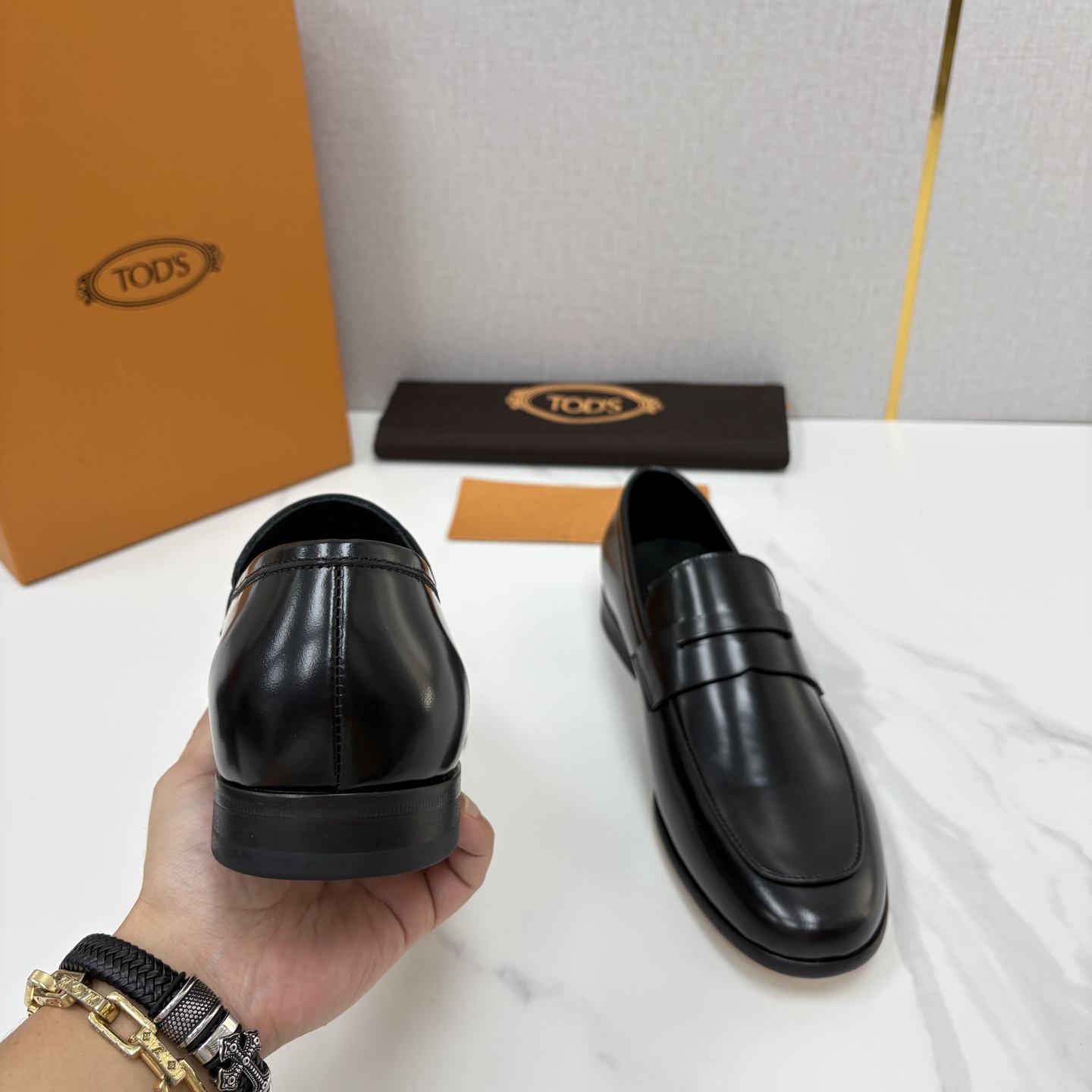 💋💍TOD*S 新品 托德-斯 皮革乐福鞋 官方 6,180 本款乐福鞋以柔软反牛皮革/牛皮/开边珠制成, 💋💍TOD*S 新品 托德-斯 皮革乐福鞋 官方 6,180 本款乐福鞋以柔软反牛皮革/牛皮/开边珠制成,