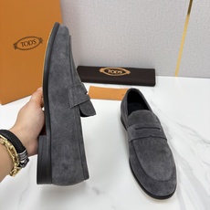 💋💍TOD*S 新品 托德-斯 皮革乐福鞋 官方 6,180 本款乐福鞋以柔软反牛皮革/牛皮/开边珠制成, 💋💍TOD*S 新品 托德-斯 皮革乐福鞋 官方 6,180 本款乐福鞋以柔软反牛皮革/牛皮/开边珠制成,
