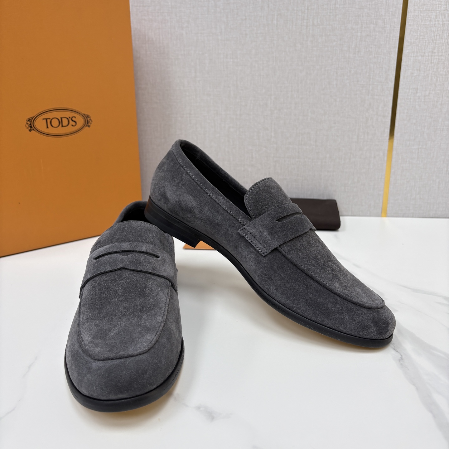 💋💍TOD*S 新品 托德-斯 皮革乐福鞋 官方 6,180 本款乐福鞋以柔软反牛皮革/牛皮/开边珠制成, 💋💍TOD*S 新品 托德-斯 皮革乐福鞋 官方 6,180 本款乐福鞋以柔软反牛皮革/牛皮/开边珠制成,