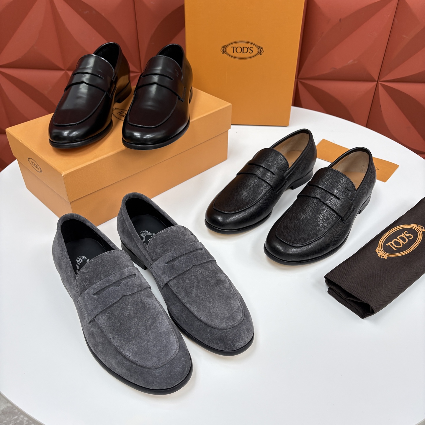 💋💍TOD*S 新品 托德-斯 皮革乐福鞋 官方 6,180 本款乐福鞋以柔软反牛皮革/牛皮/开边珠制成, 💋💍TOD*S 新品 托德-斯 皮革乐福鞋 官方 6,180 本款乐福鞋以柔软反牛皮革/牛皮/开边珠制成,