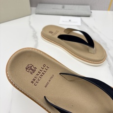 💋💍BC家 新品凉拖鞋 Brunell* Cucinell* 官方 5,700 考究的材料精美了这款夏季男士休闲街 💋💍BC家 新品凉拖鞋 Brunell* Cucinell* 官方 5,700 考究的材料精美了这款夏季男士休闲街