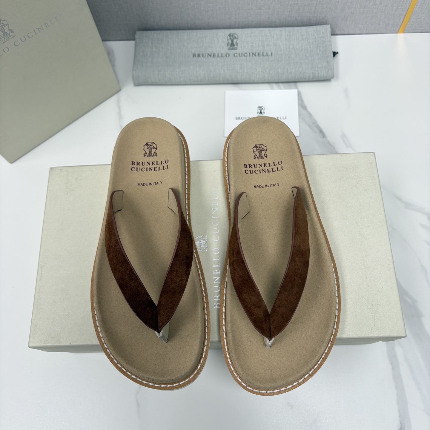 💋💍BC家  新品凉拖鞋 Brunell* Cucinell*  官方 5,700  考究的材料精美了这款夏季男士休闲街