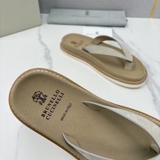 💋💍BC家 新品凉拖鞋 Brunell* Cucinell* 官方 5,700 考究的材料精美了这款夏季男士休闲街 💋💍BC家 新品凉拖鞋 Brunell* Cucinell* 官方 5,700 考究的材料精美了这款夏季男士休闲街
