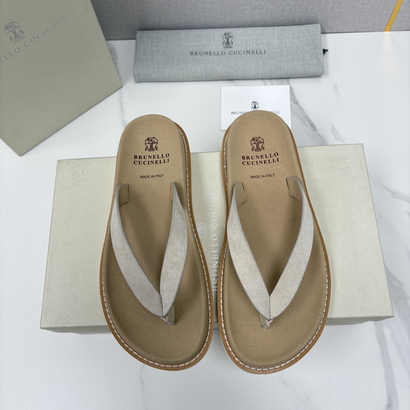 💋💍BC家  新品凉拖鞋 Brunell* Cucinell*  官方 5,700  考究的材料精美了这款夏季男士休闲街