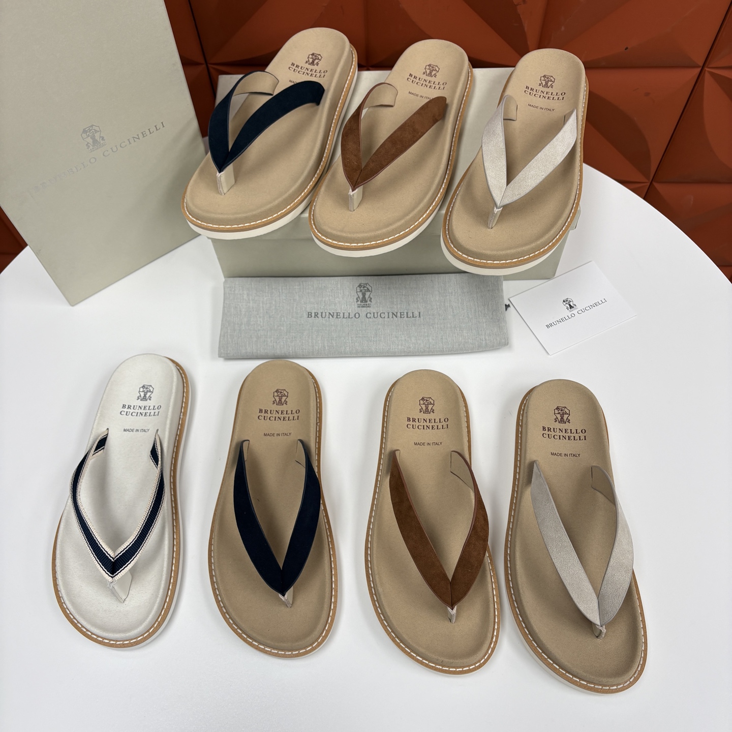 💋💍BC家  新品凉拖鞋 Brunell* Cucinell*  官方 5,700  考究的材料精美了这款夏季男士休闲街