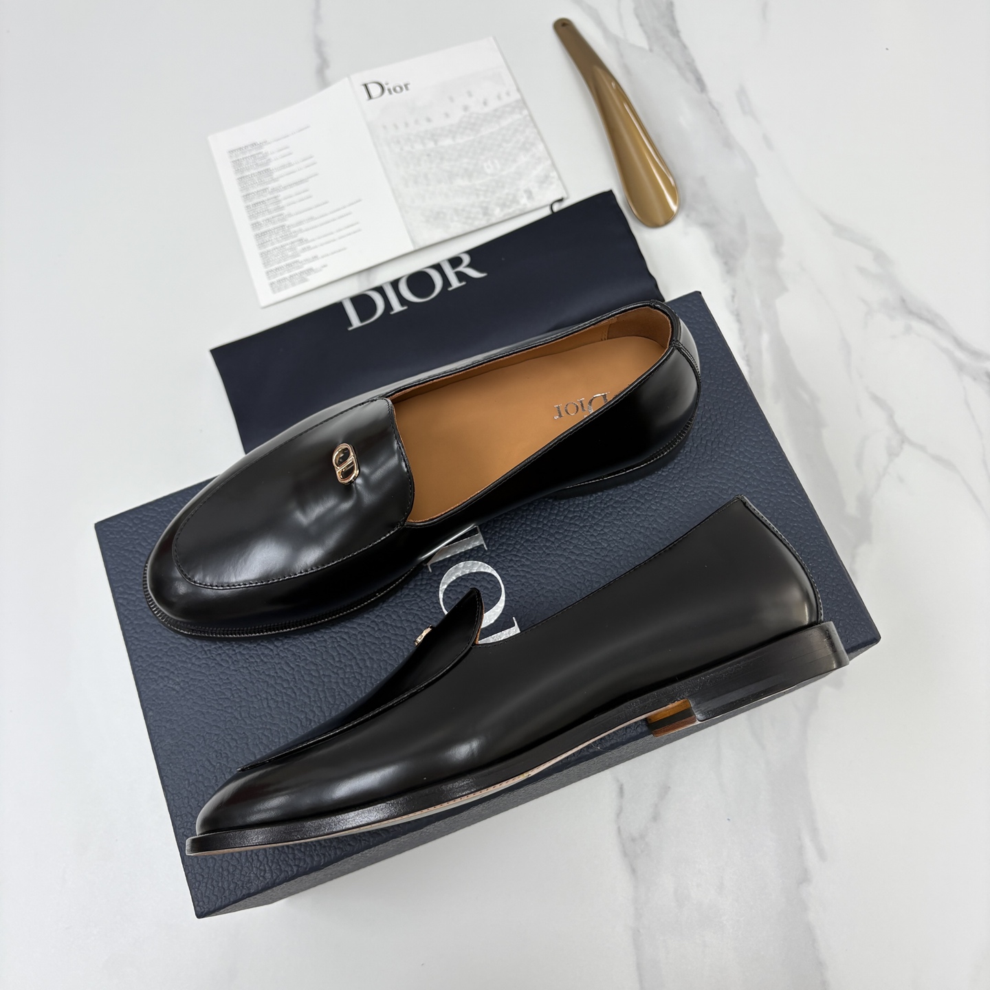 💋💍CD家新品 DIO* TIMELESS 乐福鞋皮鞋 官方 8,600 这款乐福鞋体现经典的优雅气质。采 💋💍CD家新品 DIO* TIMELESS 乐福鞋皮鞋 官方 8,600 这款乐福鞋体现经典的优雅气质。采