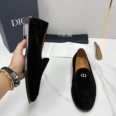 💋💍CD家新品 DIO* TIMELESS 乐福鞋皮鞋 官方 8,600 这款乐福鞋体现经典的优雅气质。采 💋💍CD家新品 DIO* TIMELESS 乐福鞋皮鞋 官方 8,600 这款乐福鞋体现经典的优雅气质。采