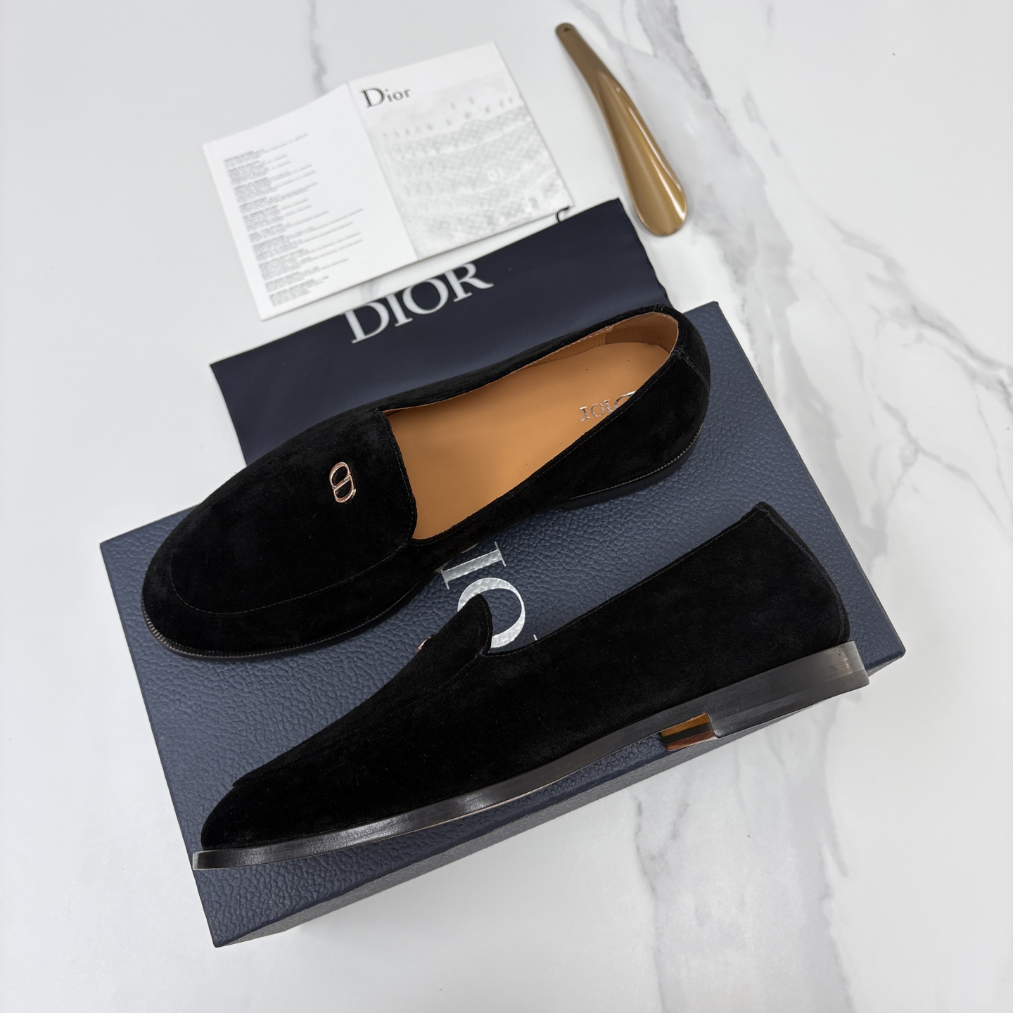 💋💍CD家新品 DIO* TIMELESS 乐福鞋皮鞋 官方 8,600 这款乐福鞋体现经典的优雅气质。采 💋💍CD家新品 DIO* TIMELESS 乐福鞋皮鞋 官方 8,600 这款乐福鞋体现经典的优雅气质。采