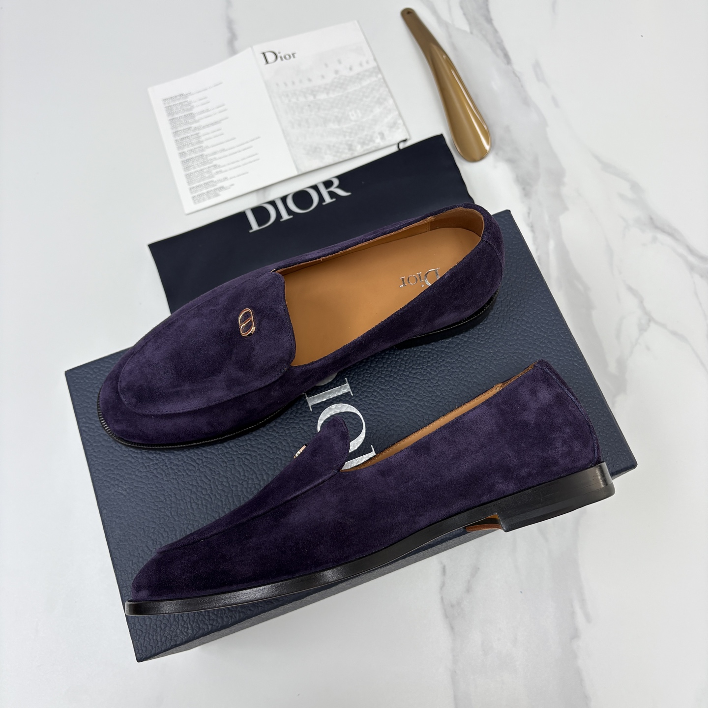 💋💍CD家新品 DIO* TIMELESS 乐福鞋皮鞋 官方 8,600 这款乐福鞋体现经典的优雅气质。采 💋💍CD家新品 DIO* TIMELESS 乐福鞋皮鞋 官方 8,600 这款乐福鞋体现经典的优雅气质。采