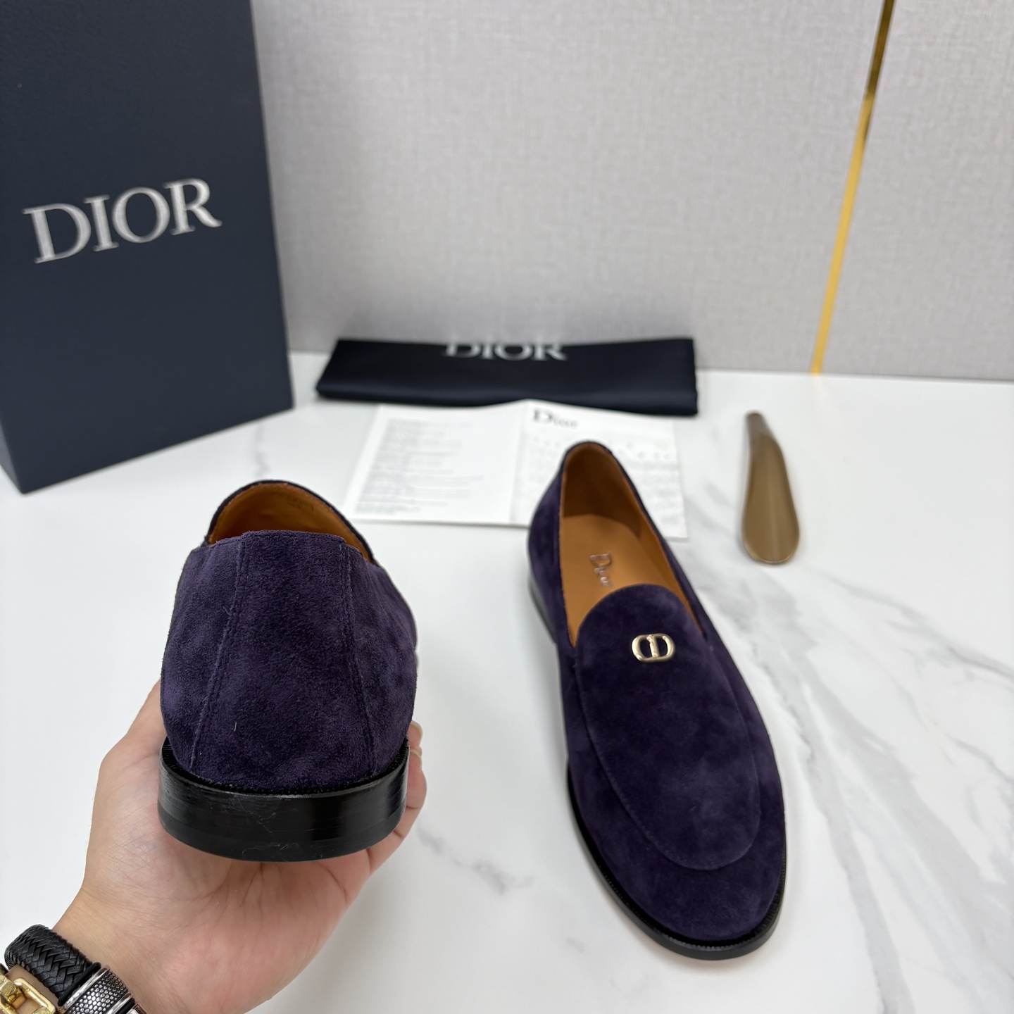 💋💍CD家新品 DIO* TIMELESS 乐福鞋皮鞋 官方 8,600 这款乐福鞋体现经典的优雅气质。采 💋💍CD家新品 DIO* TIMELESS 乐福鞋皮鞋 官方 8,600 这款乐福鞋体现经典的优雅气质。采