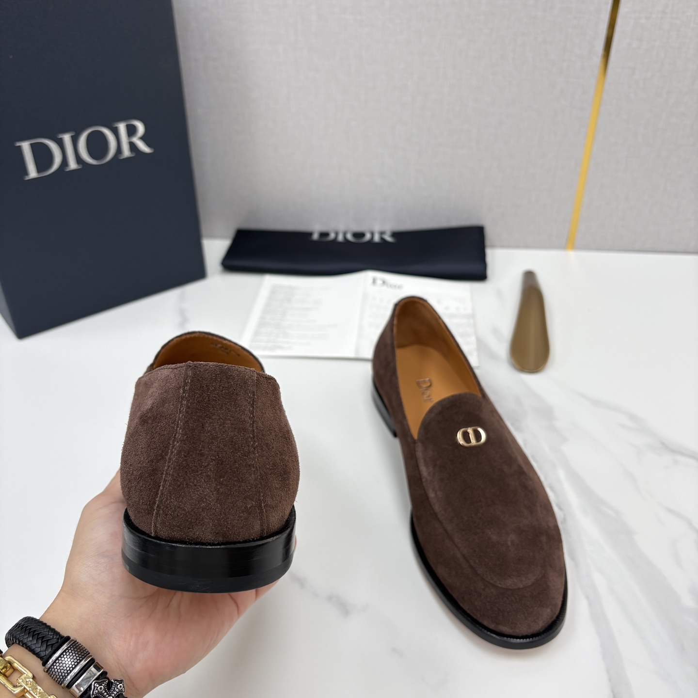 💋💍CD家新品 DIO* TIMELESS 乐福鞋皮鞋 官方 8,600 这款乐福鞋体现经典的优雅气质。采 💋💍CD家新品 DIO* TIMELESS 乐福鞋皮鞋 官方 8,600 这款乐福鞋体现经典的优雅气质。采