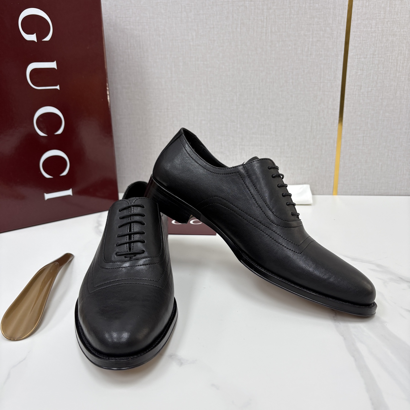 💋💍G家 GUCC* 古-驰 新品男士正装鞋皮鞋 德比鞋鞋型,是优雅与实用的平衡之选。选用细腻有光泽的进口牛皮/ 💋💍G家 GUCC* 古-驰 新品男士正装鞋皮鞋 德比鞋鞋型,是优雅与实用的平衡之选。选用细腻有光泽的进口牛皮/