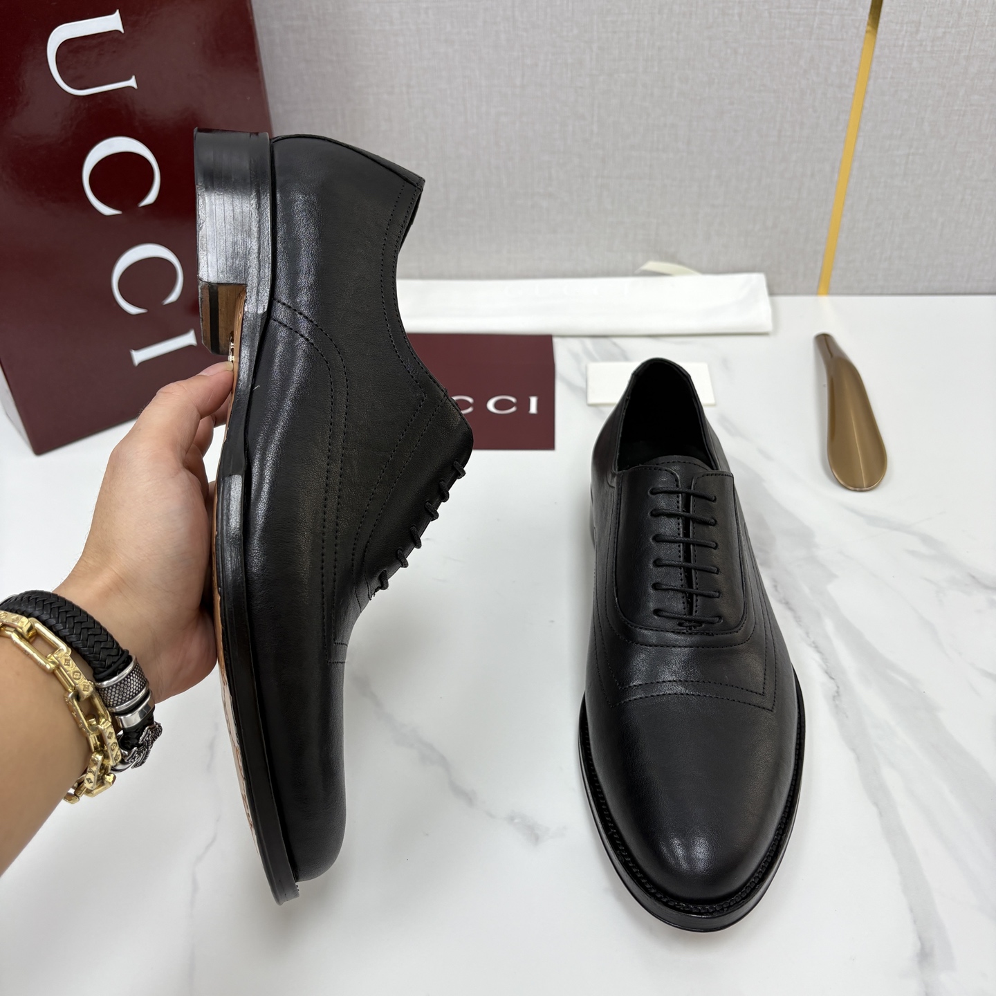💋💍G家 GUCC* 古-驰 新品男士正装鞋皮鞋 德比鞋鞋型,是优雅与实用的平衡之选。选用细腻有光泽的进口牛皮/ 💋💍G家 GUCC* 古-驰 新品男士正装鞋皮鞋 德比鞋鞋型,是优雅与实用的平衡之选。选用细腻有光泽的进口牛皮/