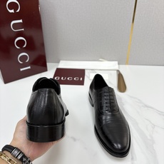 💋💍G家 GUCC* 古-驰 新品男士正装鞋皮鞋 德比鞋鞋型,是优雅与实用的平衡之选。选用细腻有光泽的进口牛皮/ 💋💍G家 GUCC* 古-驰 新品男士正装鞋皮鞋 德比鞋鞋型,是优雅与实用的平衡之选。选用细腻有光泽的进口牛皮/