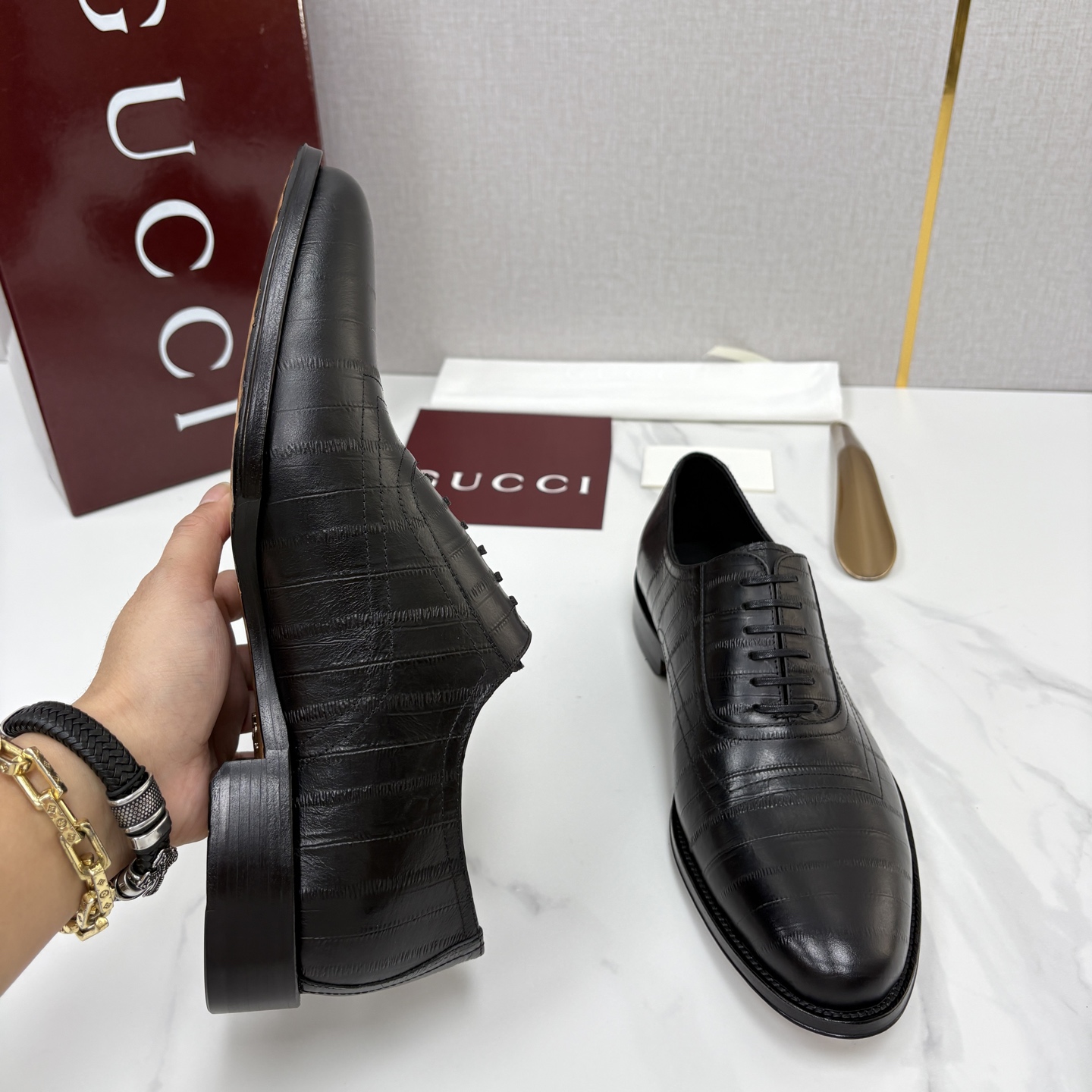 💋💍G家 GUCC* 古-驰 新品男士正装鞋皮鞋 德比鞋鞋型,是优雅与实用的平衡之选。选用细腻有光泽的进口牛皮/ 💋💍G家 GUCC* 古-驰 新品男士正装鞋皮鞋 德比鞋鞋型,是优雅与实用的平衡之选。选用细腻有光泽的进口牛皮/